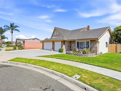 8821 Tamarisk Cir