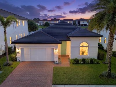 10481 ROYAL CYPRESS WAY