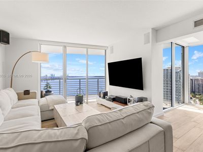 325 Biscayne Blvd #2723
