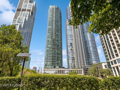 1201 S Prairie Ave APT 3303