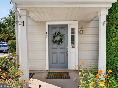 604 Oswego Ct