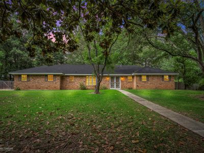 404 Lawson Pl