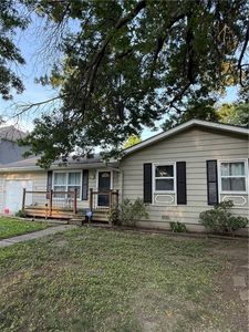 Property at 505 S Olive St, Louisburg, KS
