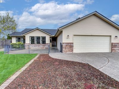 2612 SW Abbott Cir