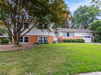 2212 Fairway Dr