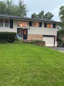 21W205 Coronet Rd