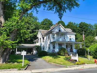 27 Russell Rd