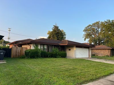 848 E 150th Pl