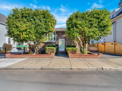 26 Beach St