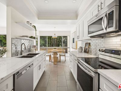 5600 Kensington Way Unit 105