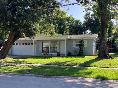 2233 Sherwood Dr