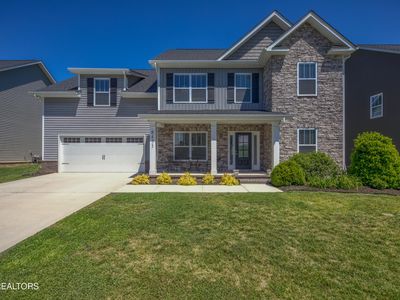 8435 Creek Valley Ln