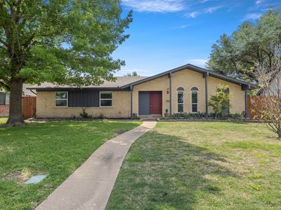 1302 Hillsdale Dr