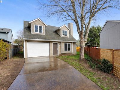 Property at 19901 SW Meadowbrook Ct, Aloha, OR