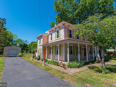 14 Main St