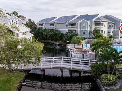 6826 Stonesthrow Cir N APT 11201