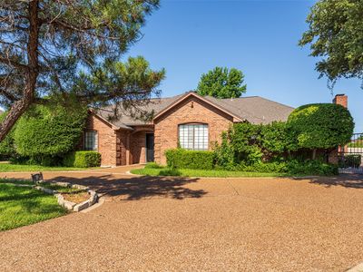 7454 Queensbury Cir