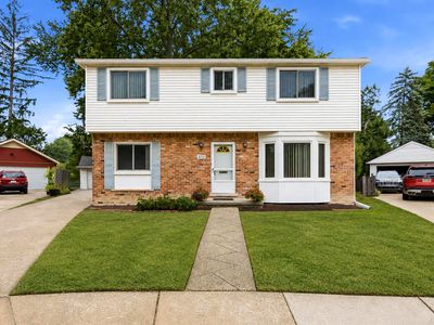 402 Roland Ct
