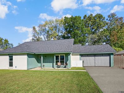 18240 Autumn View Dr