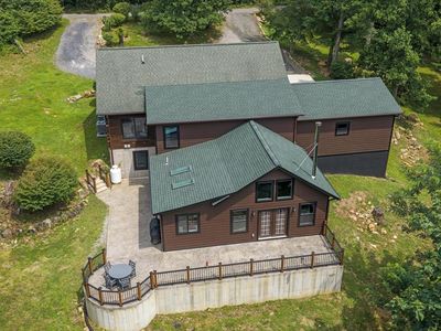3967 Hidden Valley Ln
