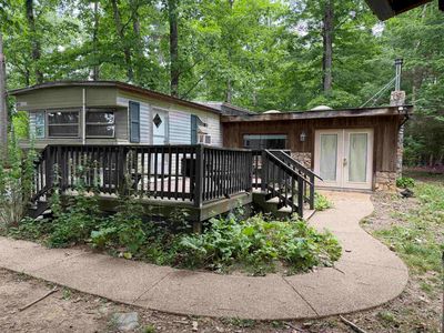 562 W Augusta Rd