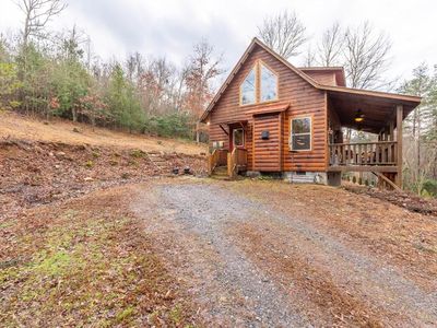 225 Hickory Woods Trl