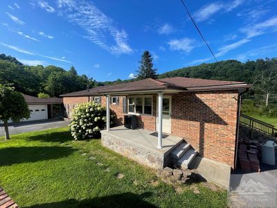 202 Tabor Rd