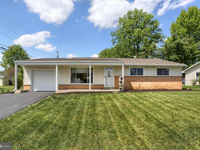 5221 Stuart Dr
