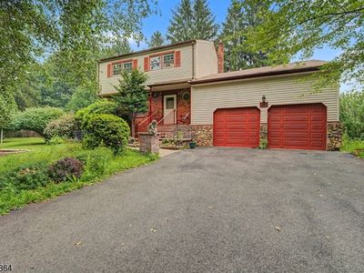 Property at 150 Orben Dr, Landing, NJ