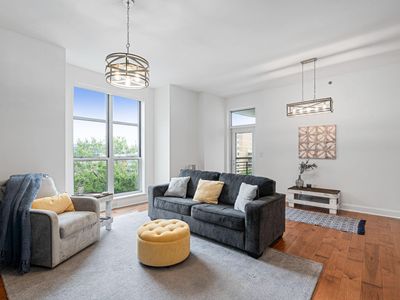 618 N Boylan Ave SUITE 812