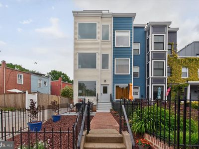 1516 N Carolina Ave NE #A