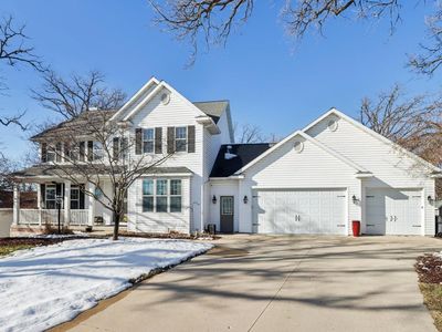 602 Woodhaven Court