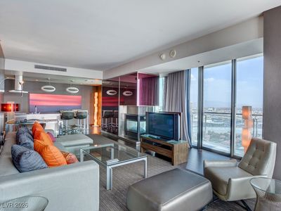 4381 W Flamingo Rd #2701