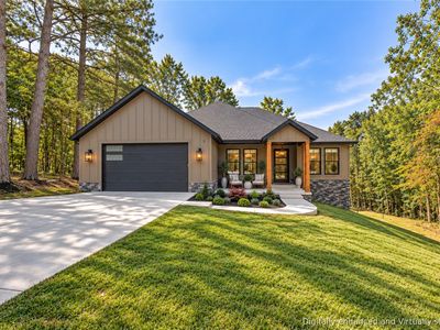 5 Nairn Ln