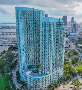 1900 N Bayshore Dr APT 2512