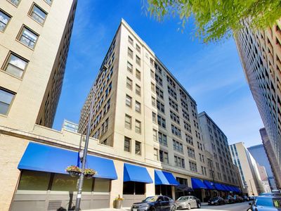 640 S Federal St APT 610