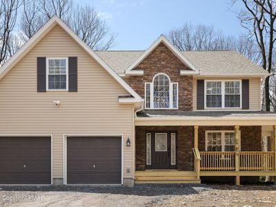 Property at 129 Remington Ln, Pocono Summit, PA