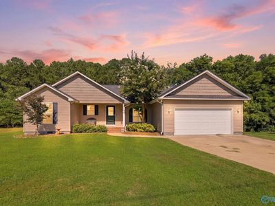 Property at 424 Granite Cir, Albertville, AL