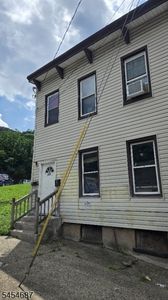 122 Spruce St