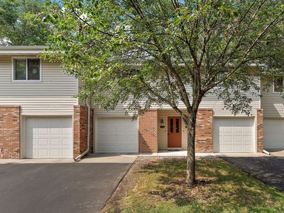 17587 Pond Cir