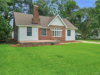 2044 Ridge Ave