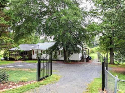 400 Hall Memorial Rd NW