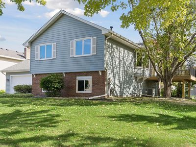 11910 44th Ave N