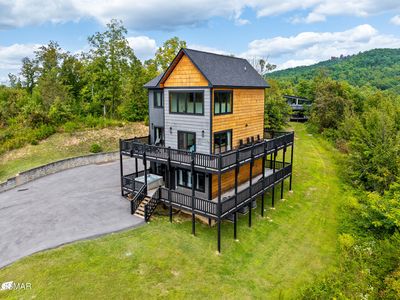 1279 Upper Middle Creek Rd