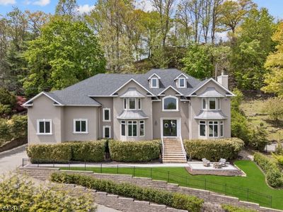 228 Highland Ave
