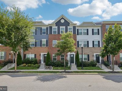 5019 Ironsides Dr