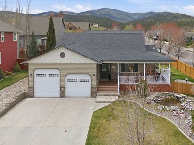 6001 Hobson Ln