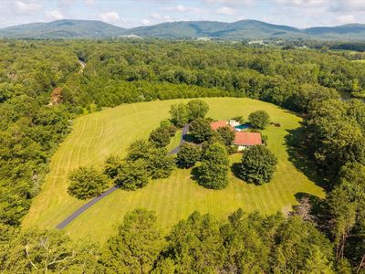 4798 Barn Field Dr