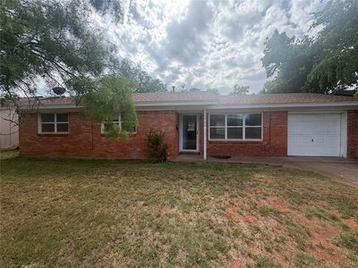 1700 Westview Dr