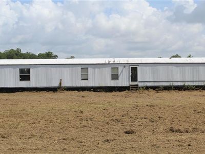 255 English Rd